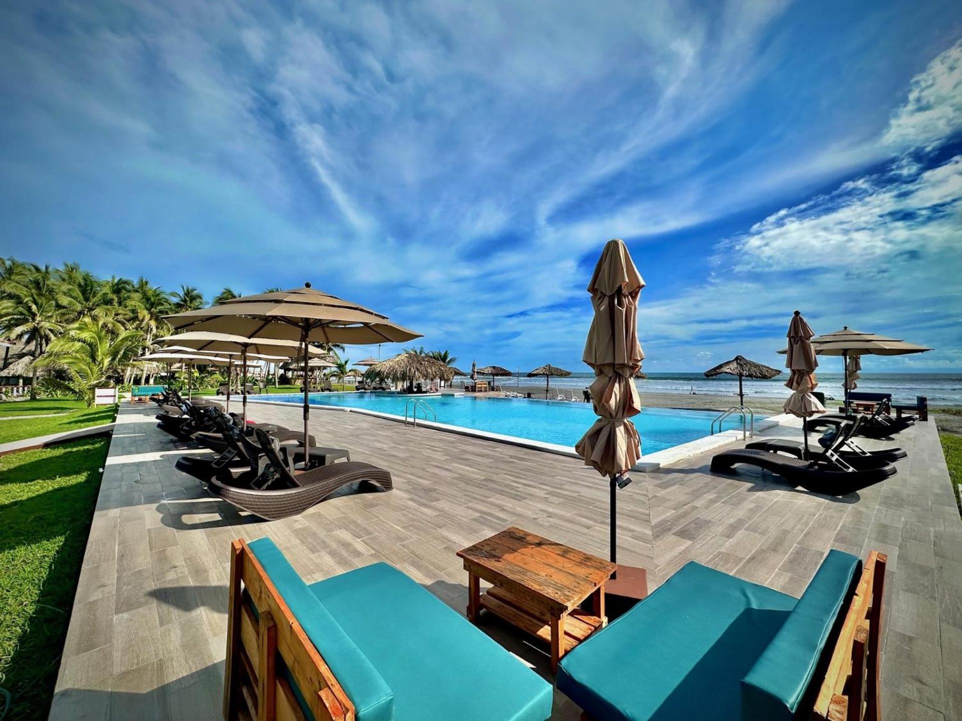 Hotel Tesoro Beach San Luis La Herradura Kültér fotó