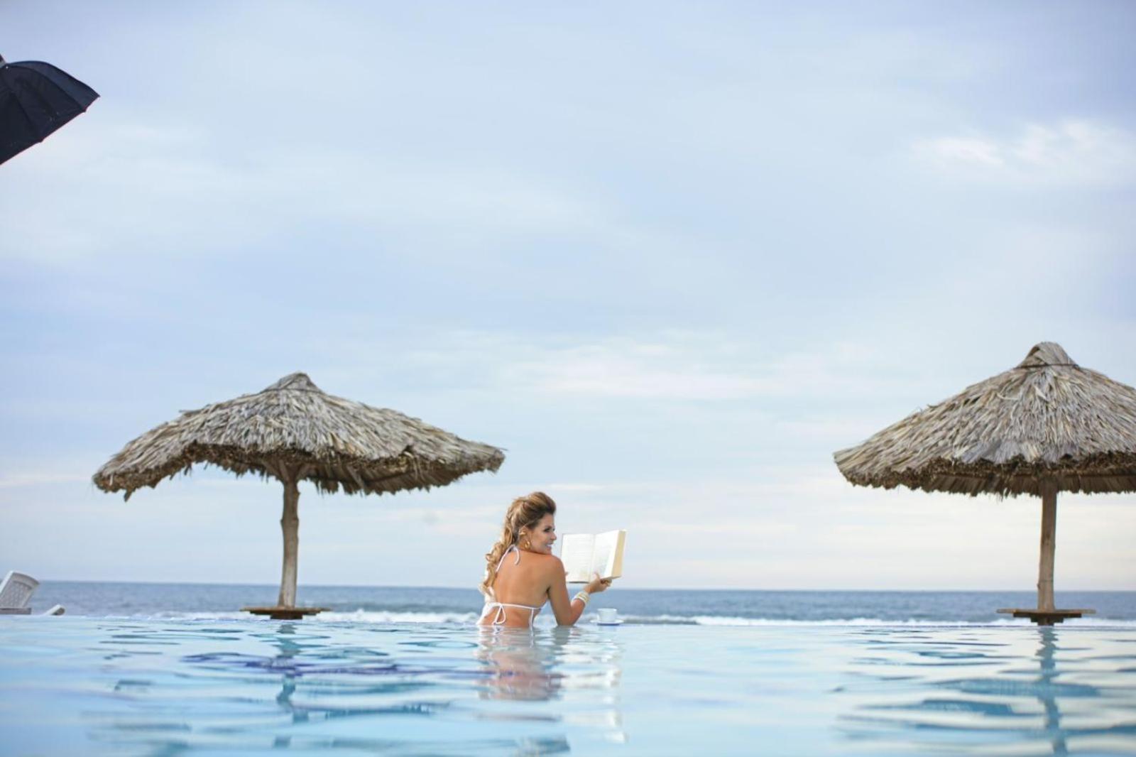 Hotel Tesoro Beach San Luis La Herradura Kültér fotó