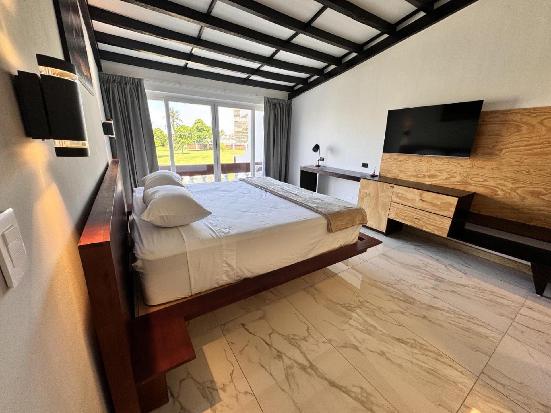 Hotel Tesoro Beach San Luis La Herradura Kültér fotó