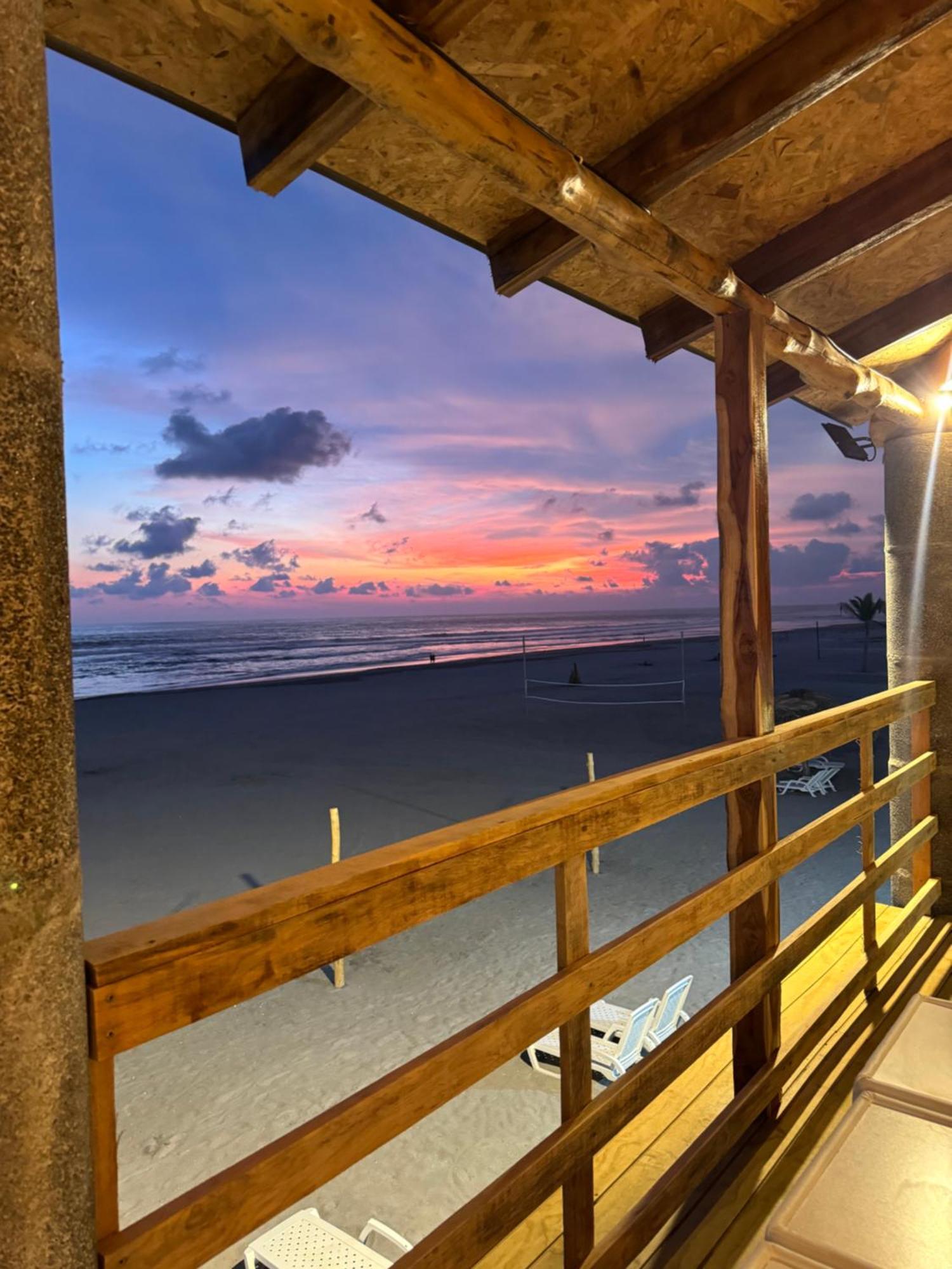 Hotel Tesoro Beach San Luis La Herradura Kültér fotó